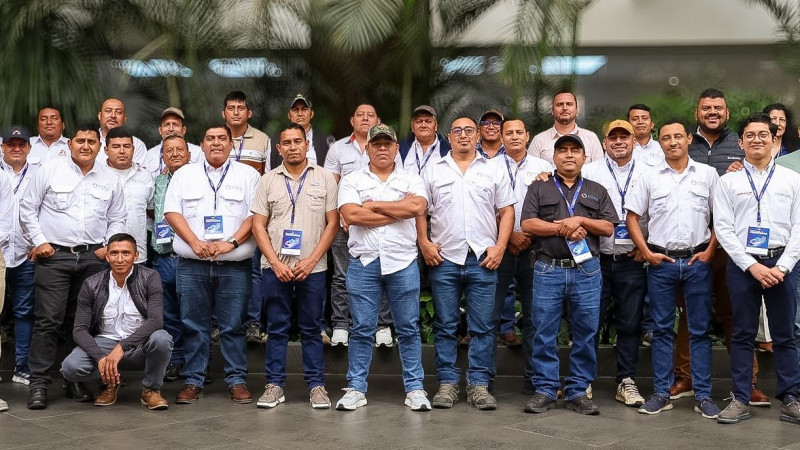 Conocimiento Sin Fronteras de Aviagen entrega información avícola práctica a Vitali Alimentos en América Central